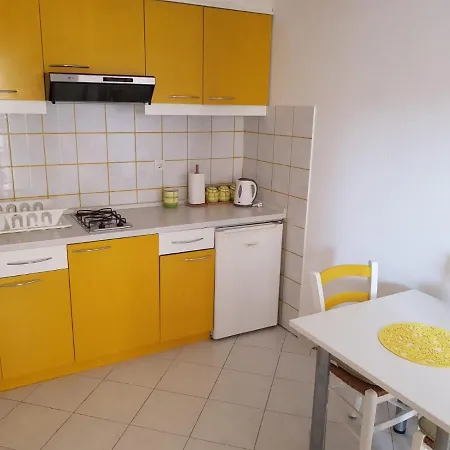 House Deka Daire